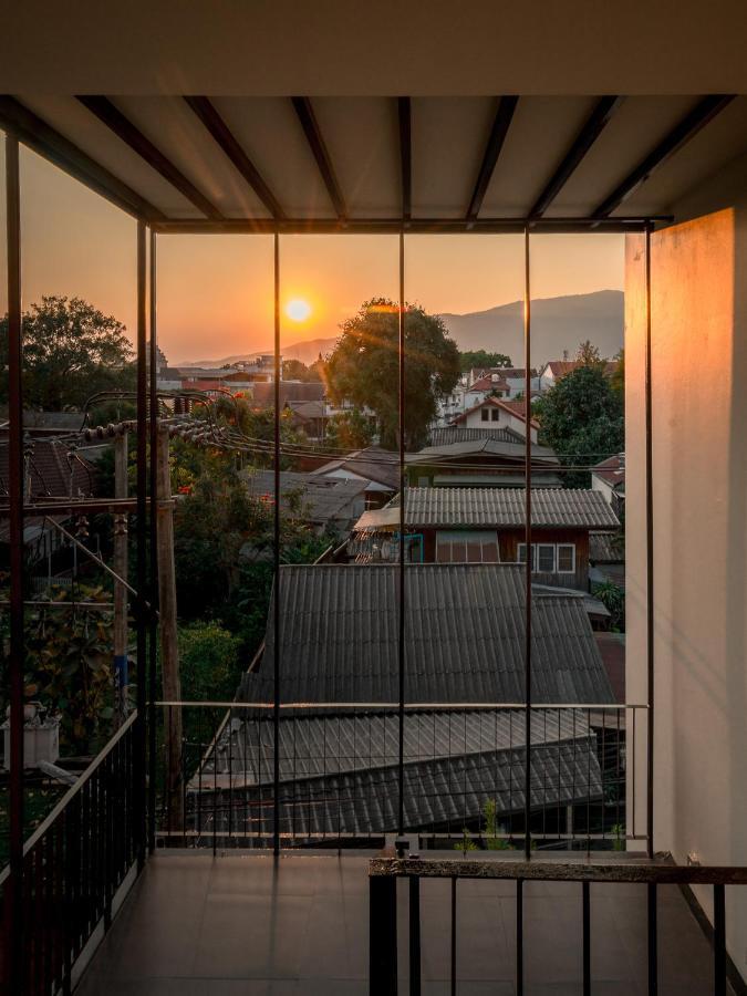 Hotel Por Thapae Gate Chiang Mai Zewnętrze zdjęcie